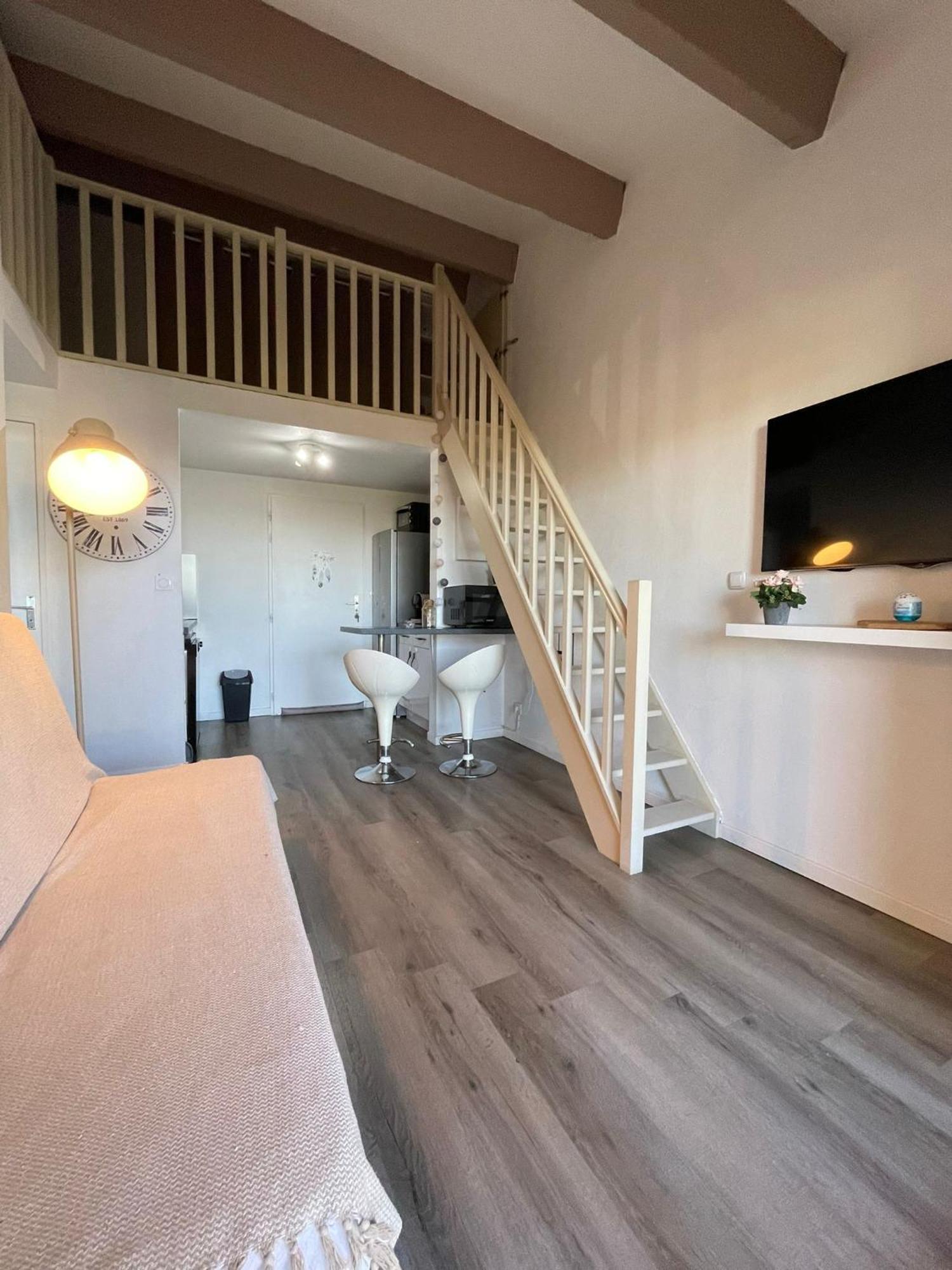 Un Cocon Aux Marquises - Joli T2 Degagee Sud- Ouest Piscine Tennis